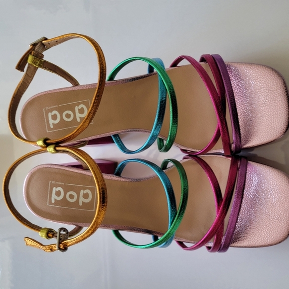 New Pop Kallie Heeled Sandal. - Picture 7 of 9